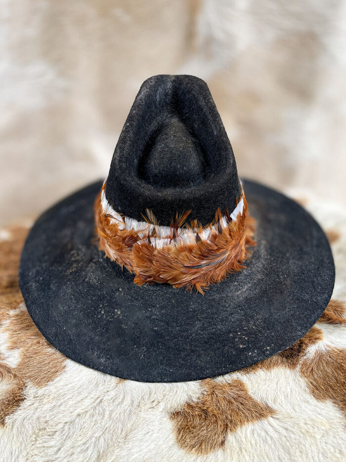 Vintage Car Lop Gus wool felt cowboy hat with feather band - Image 4