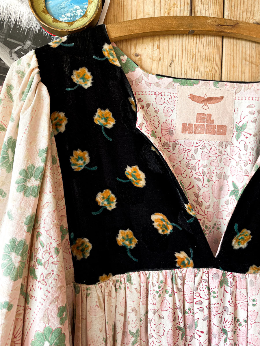 Handmade DAKOTA dress vintage block print & velvet - Image 8