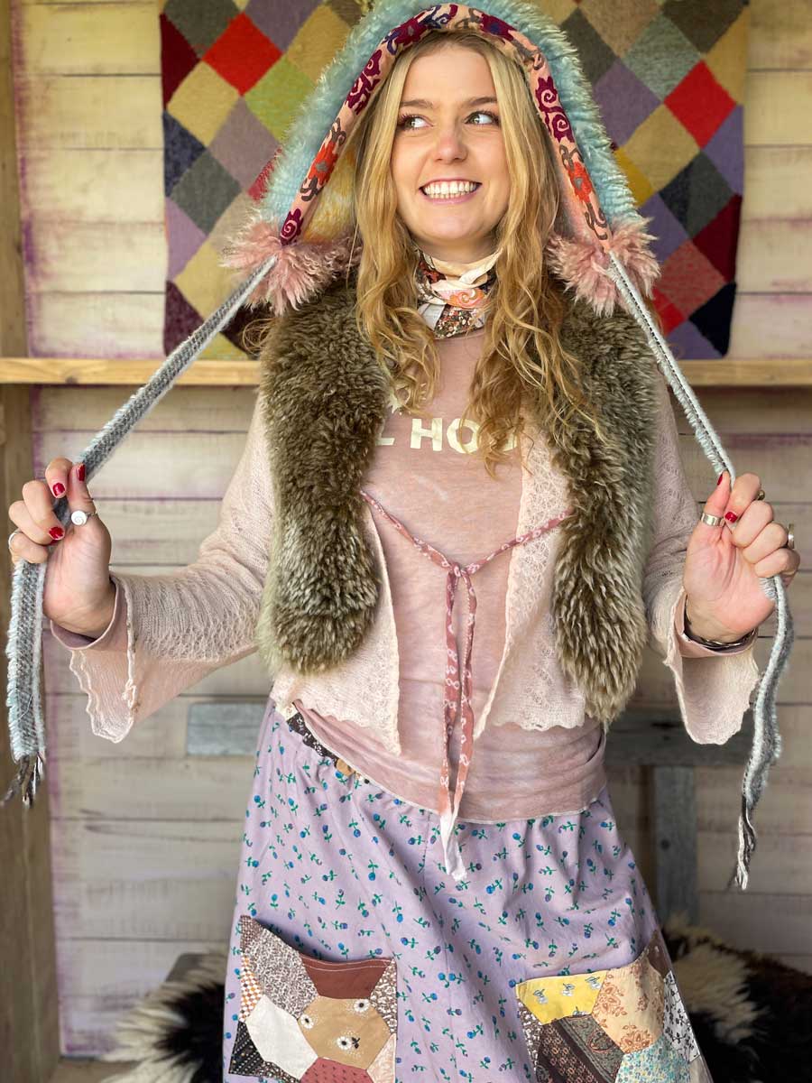 Handmade HOBO HOOD hand dyed sheepskin - Image 3